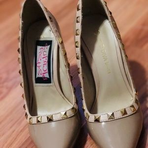 Shoes heels